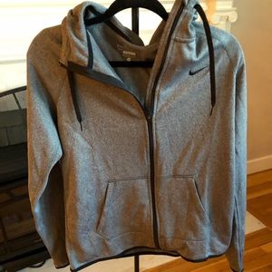 Nike drifit sweatshirt
